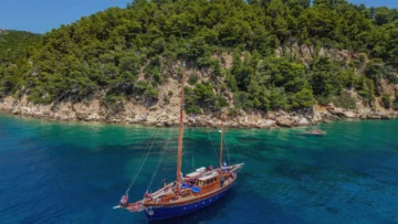 katerina_traditional_sailing_skiathos