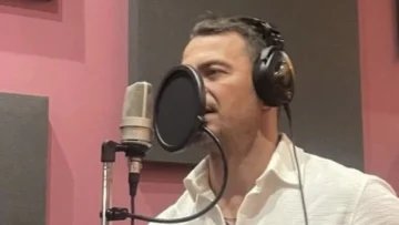 giorgos_aggelopoulos_microfono_studio
