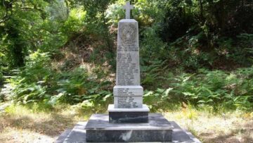 mnimeio_olokautomatos_milies_piliou