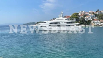 skiathos_superyacht_Vive La Vie