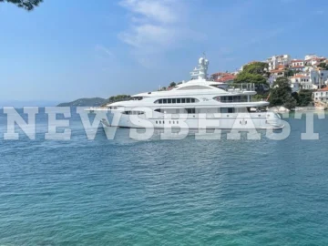 skiathos_superyacht_Vive La Vie