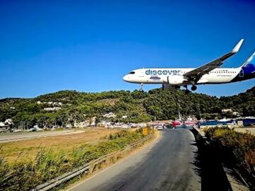 Discover Airlines